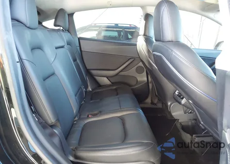 2021 Tesla Model Y Performance Dual Motor All-Wheel Drive/Standard Range Rear-Wheel Drive from USA, damaged, VIN 5YJYGAED5MF135675